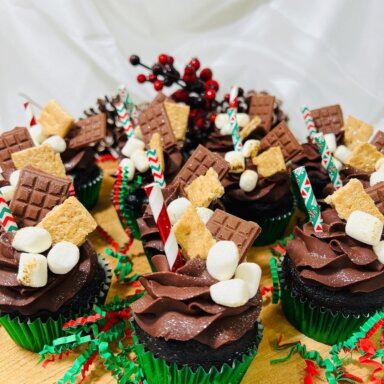Holiday cupcakes from Once Upon a Lil' Cupcake