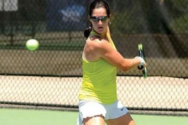 Jamie Loeb Local Tennis Star