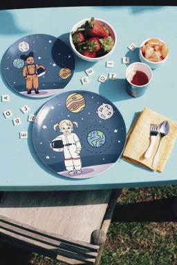 STEM Themed Tableware