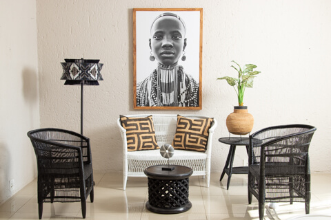 Luangisa African Gallery Holiday Market