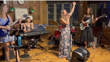 Meet the Rocking Sleepy Hollow Moms from Mom Band