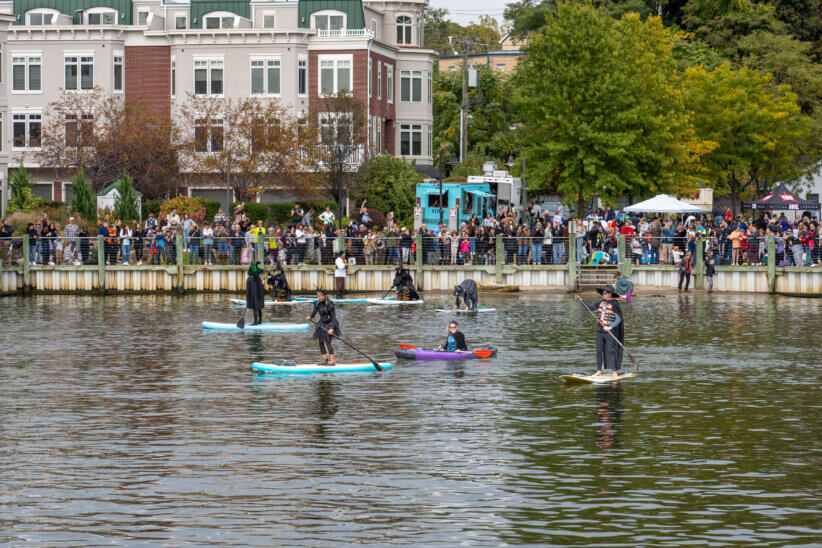 Paddle as a Witch on the Hudson River